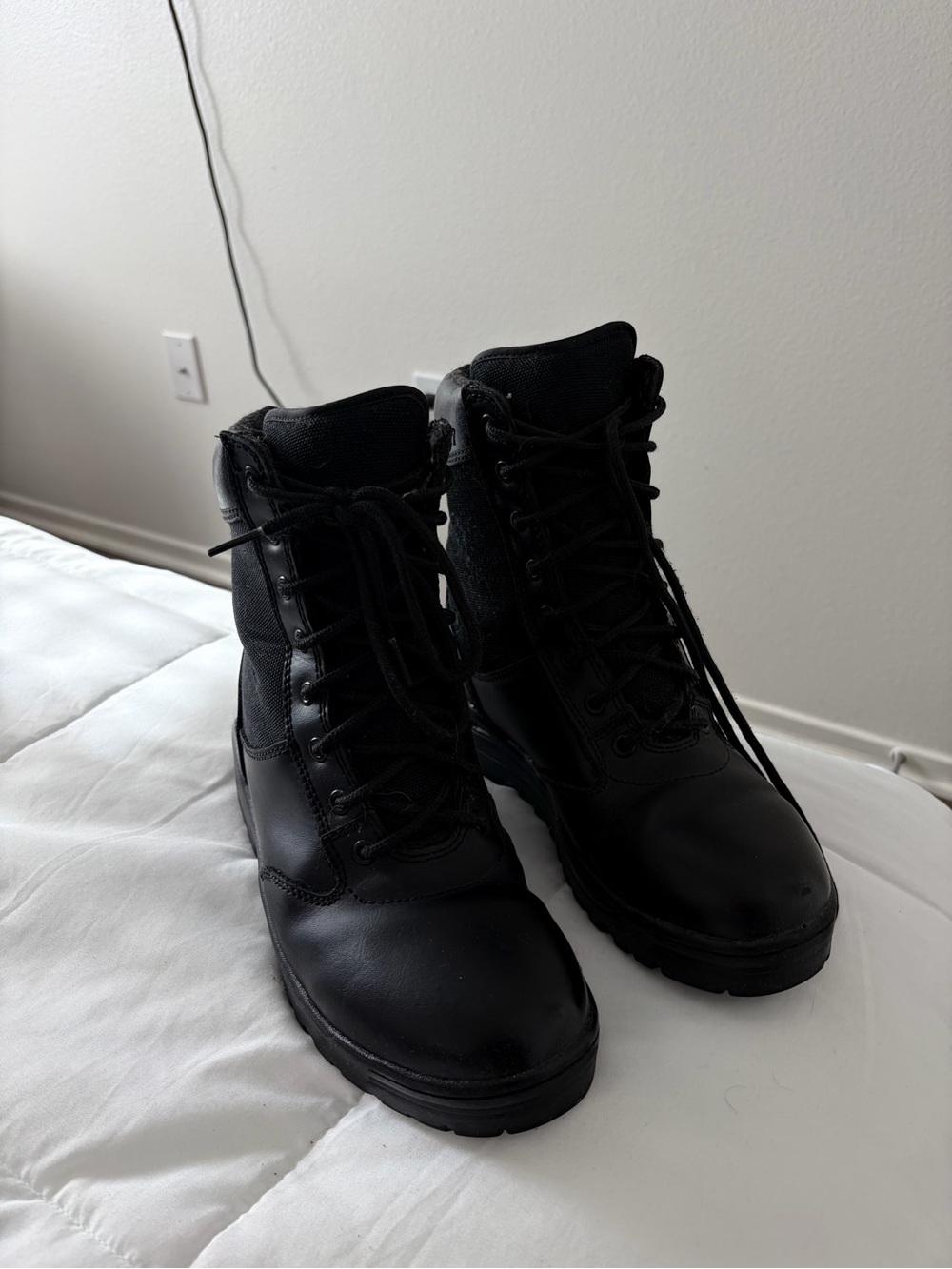 Rothco Black Women's Combat Lace-Up Boots (Size 7 Mens)